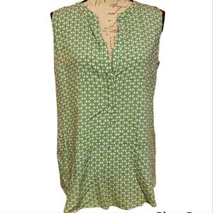 Sandra Ingrish & Co Ladies Green and White Vneck Print Blouse - Size Large